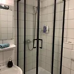 Daire Modern And Central, Near Rhein & Museums, Fully Furnished Bonn