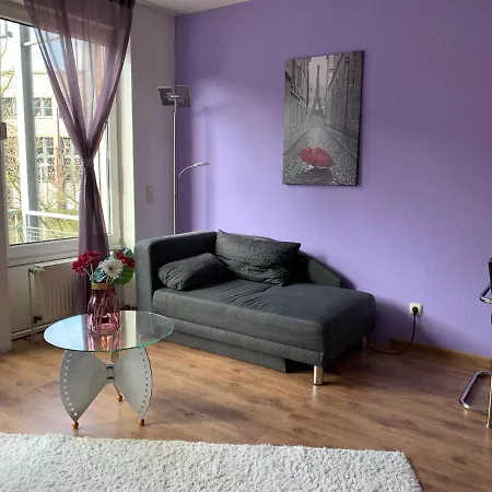 Daire Modern And Central, Near Rhein & Museums, Fully Furnished *