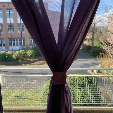 Modern And Central, Near Rhein & Museums, Fully Furnished Διαμέρισμα *